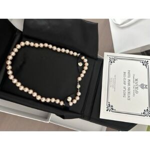 PASTEL PEARL NECKLACE
BALL CLASP 18" LONG